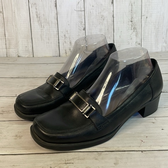 Vintage Predictions Black Leather Pewter Embellished Block Heel Loafer - Picture 2 of 14